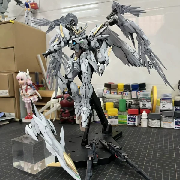 台板白雪公主高MB突擊自由MG紅色異端鳳凰獨角獸人偶機械組裝玩具